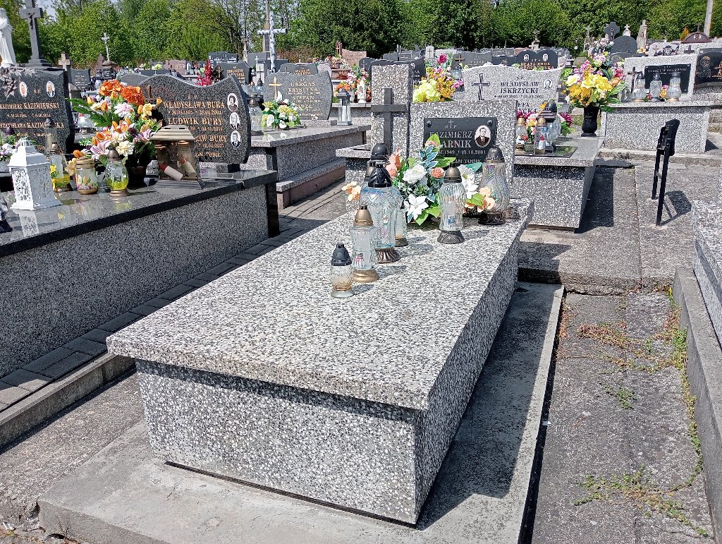 Grób Kazimierz Czarnik