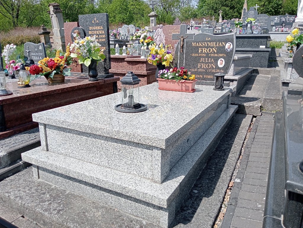 Grób Maksymilian Froń