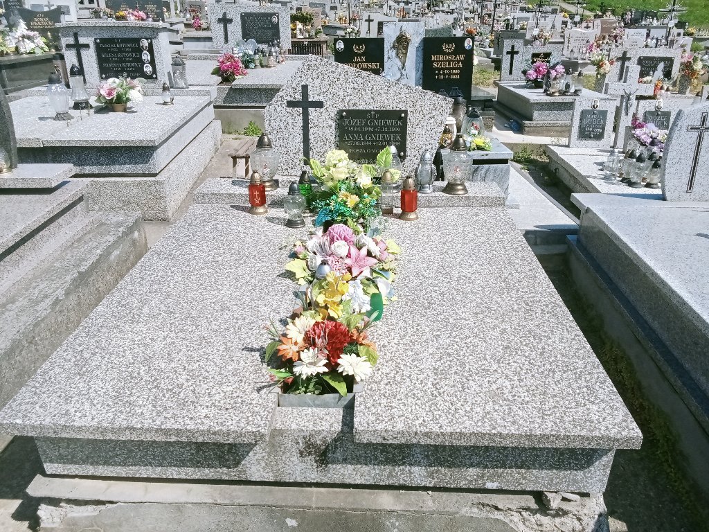 Grób Józef Gniewek