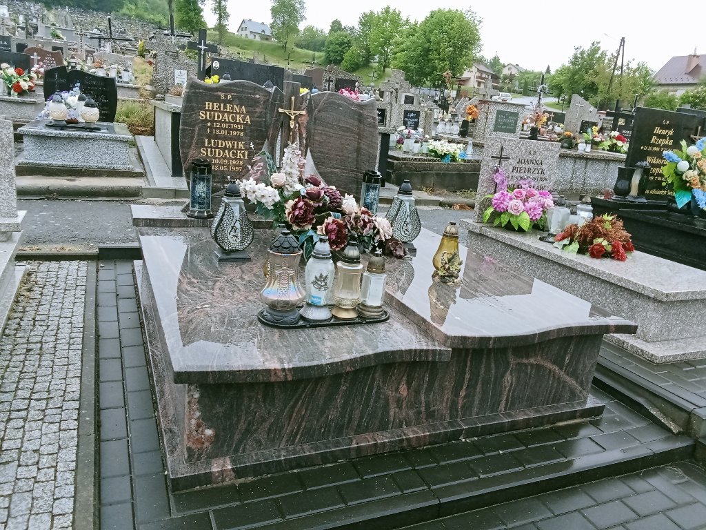 Grób Helena Sudacka