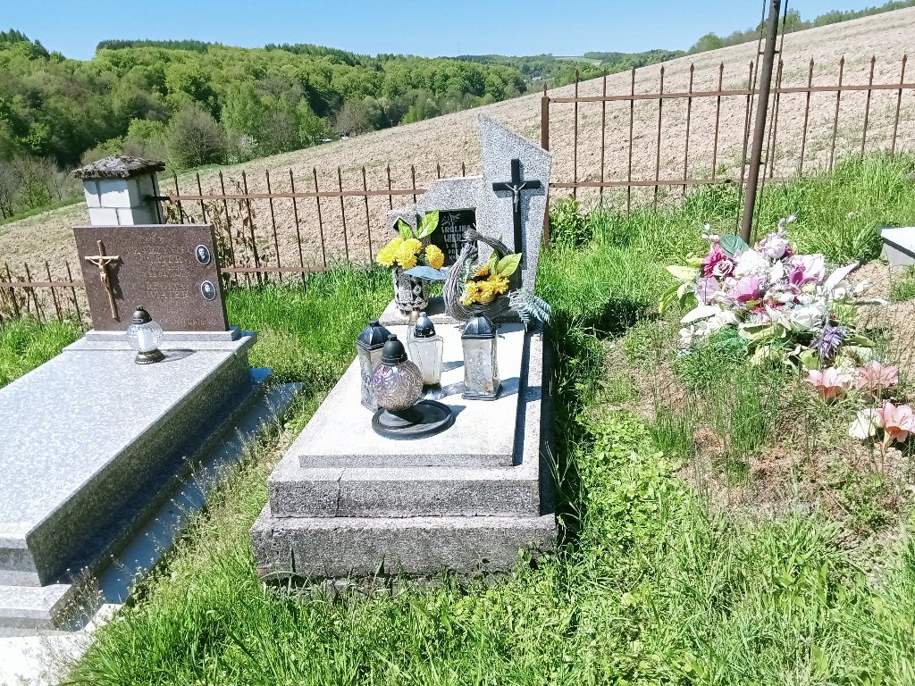 Grób Karolina Siewierska