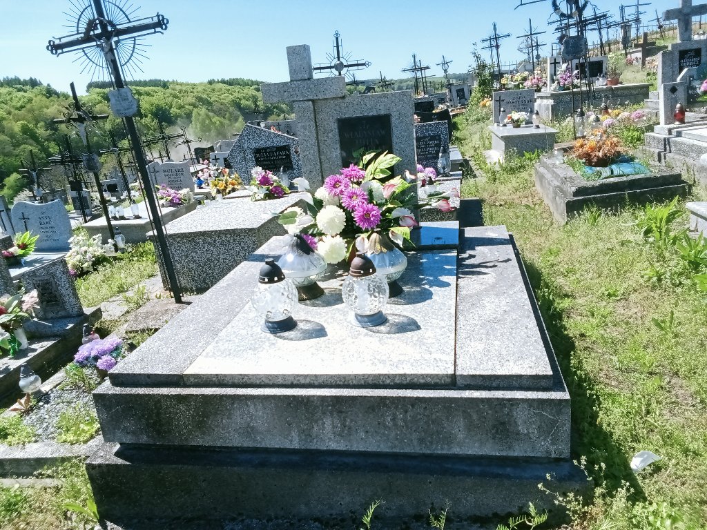 Grób Władysław Cierpiał